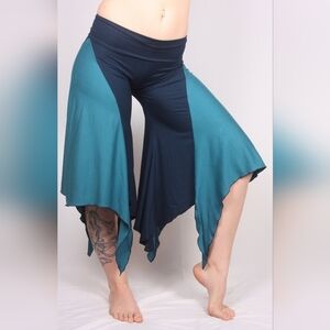 Two Tone Flow Capris